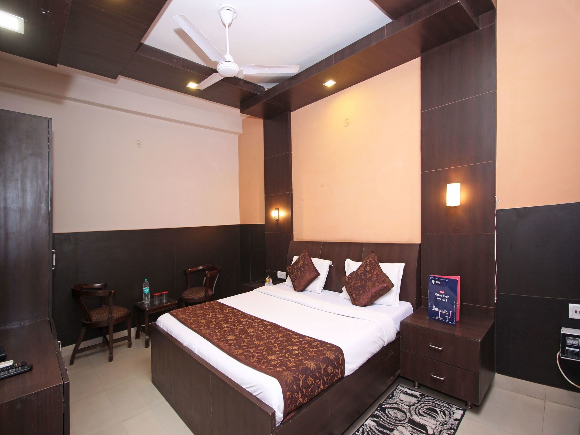 Oyo 576 Hotel Shree Kanta Residency Gurgaon Exterior foto